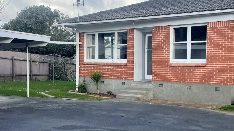 2 BEDROOM - REDECORATED - CARPORT