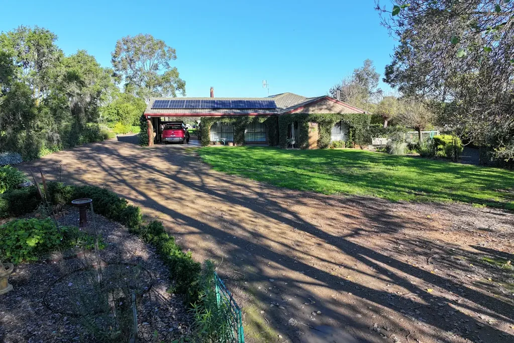 Merrigum THE ULTIMATE LIFESTYLE ESCAPE