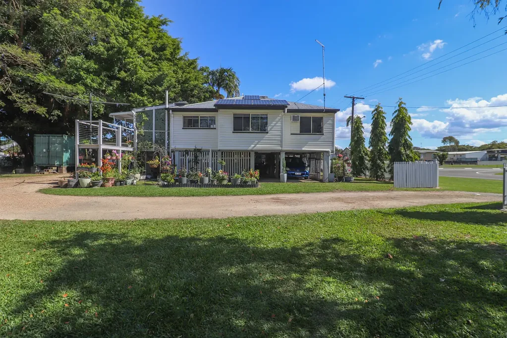 Ingham 3غرفة نوم Exquisite Renovated Queenslander with Modern Comforts and Sustainable Living