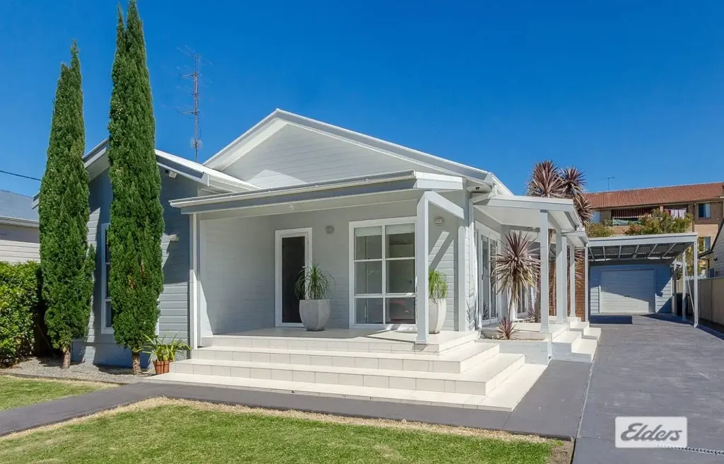 Modern, renovated family home!
