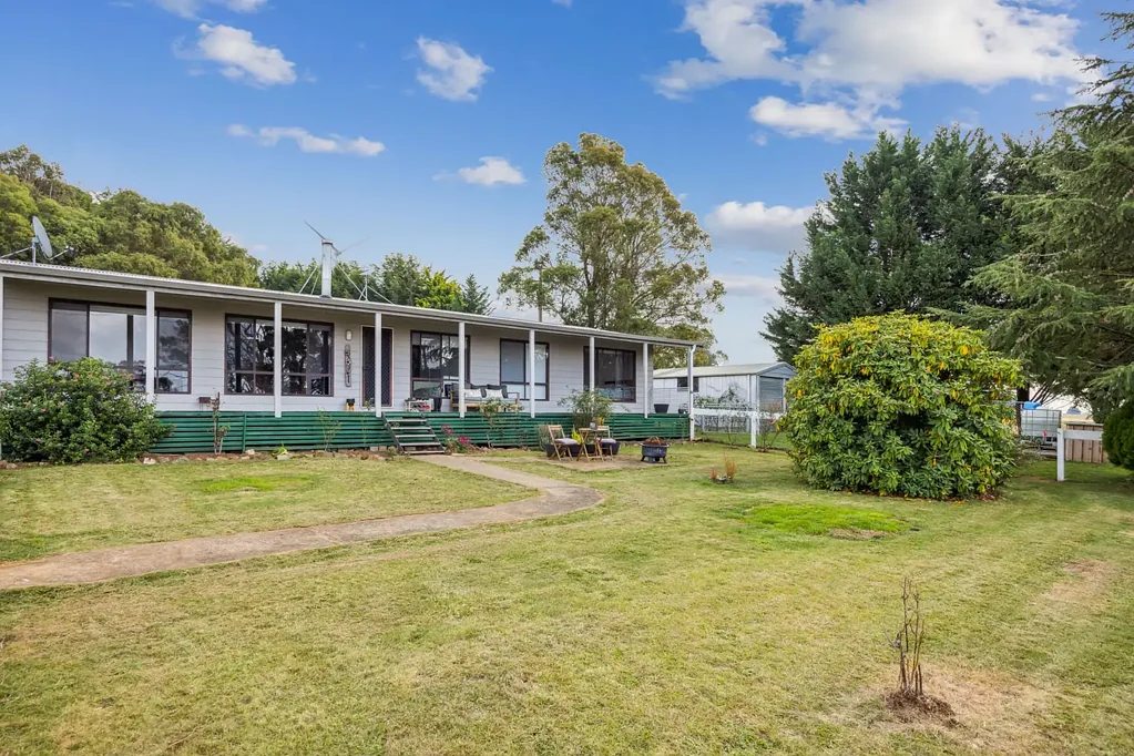 Goulburn Spacious Country Retreat on 20 Serene Acres
