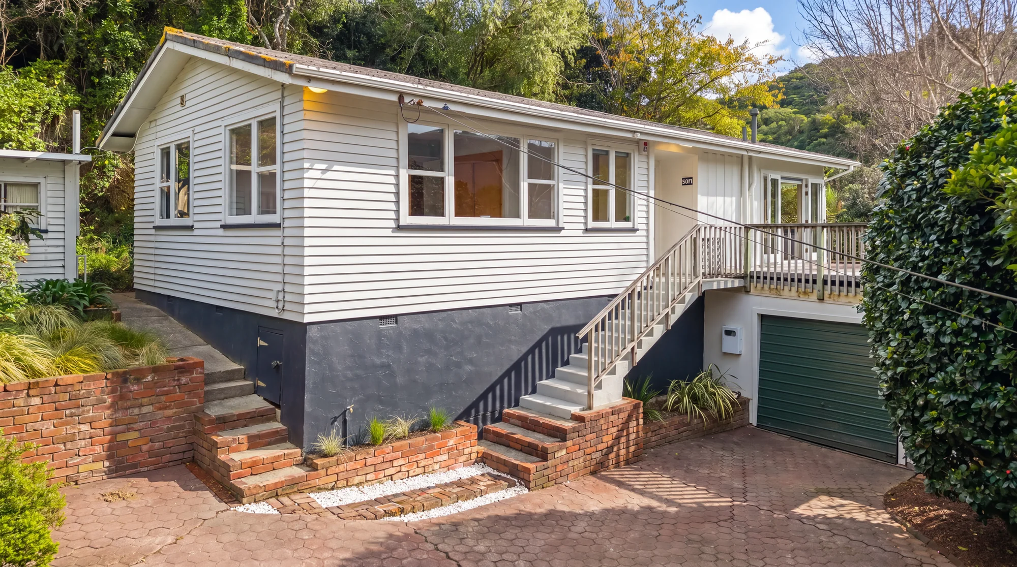 Ngaio 3房 Mid Century Style. Sunny Ngaio Living