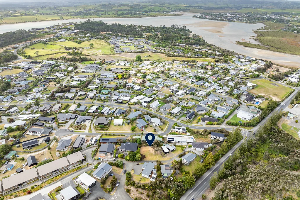 Mangawhai Heads Prime, elevated site in the Heads