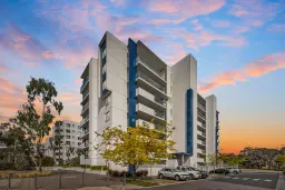 65/68 College Street, Belconnen