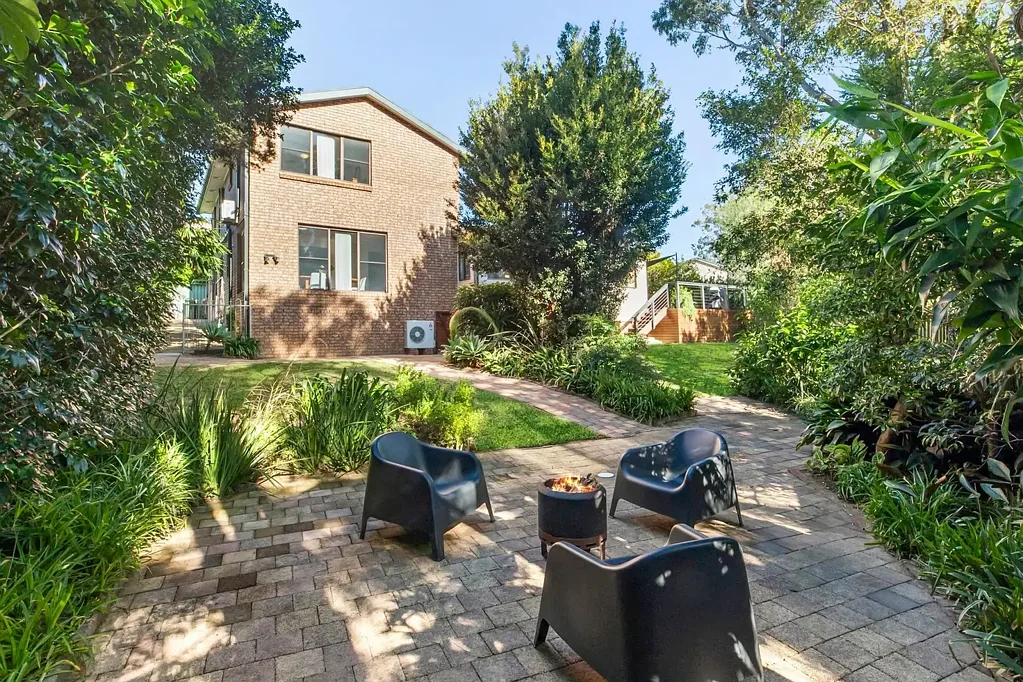 Menai 5ਬੈੱਡਰੂਮ Expansive Family Retreat with Self-Contained Living
