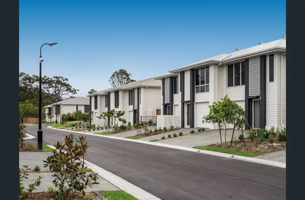 Pimpama 4 Bedroom HOUSE AND LAND PACKAGES FOR SALE FROM EARLY $889 k's Pimpama, Logan Reserve, Holmview
 Townhouses From $830K