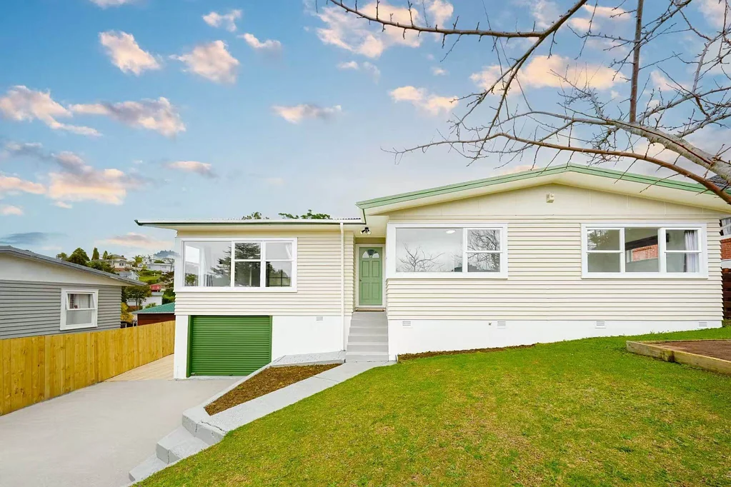 Glenfield 4chambre Room to Live, Space to Grow & Land to Keep