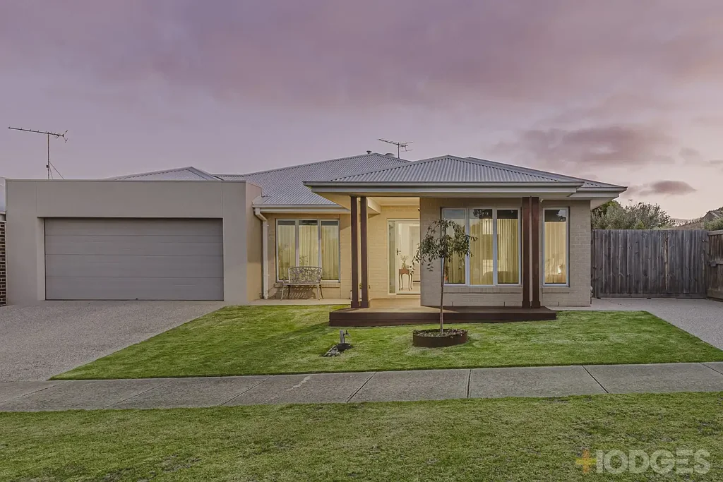 Ocean Grove 4Moenga Immaculate Family Home in Sought-After Kingston Pocket