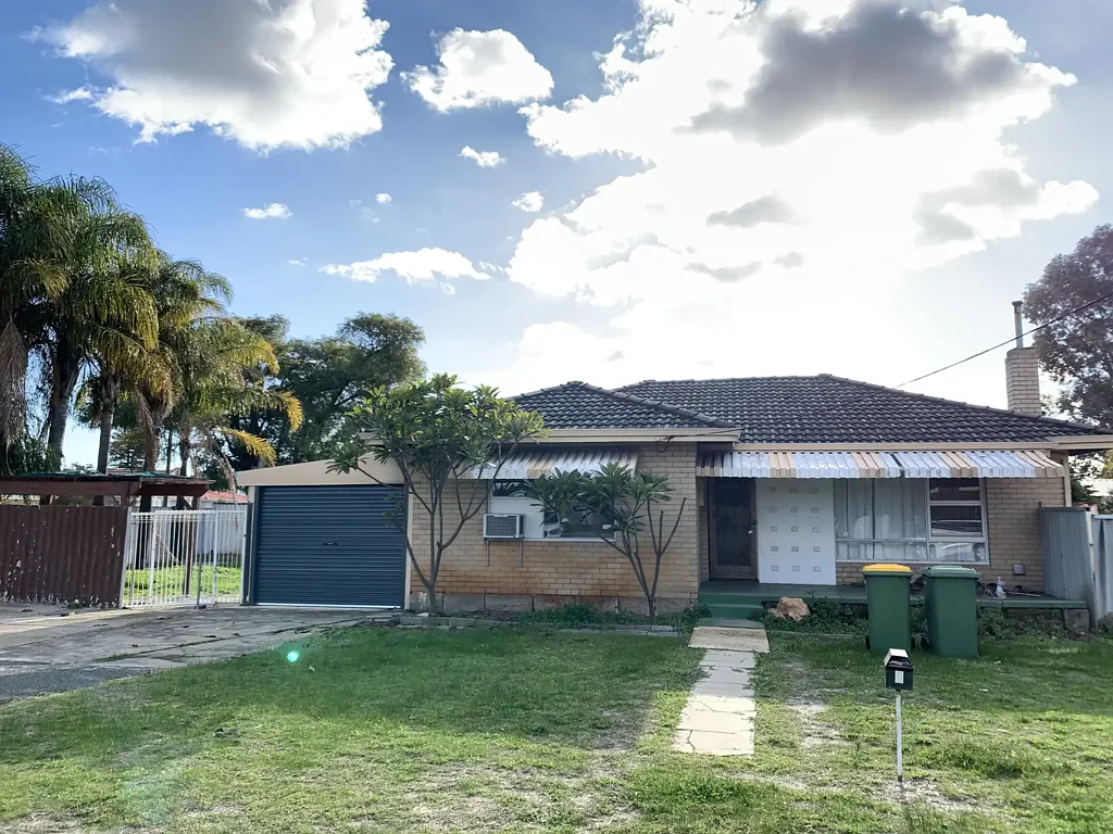 Comfortable and Spacious Living in a Convenient Rivervale