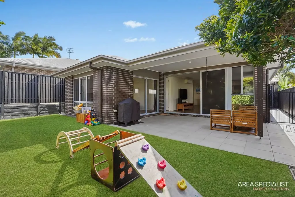 Ormeau Hills 4房  Contemporary Family Living | Modern Style & Effortless Entertaining