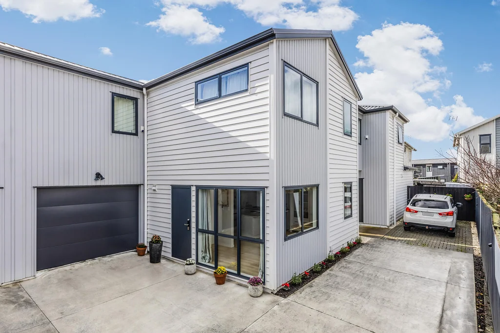 Pakuranga Heights 3房  Modern 3-Bed Gem in Prime Pakuranga