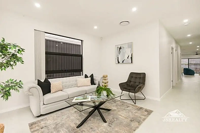 5A Multan Street, Riverstone, NSW 2765, 5 Bedrooms, 3 Bathrooms, Apartment