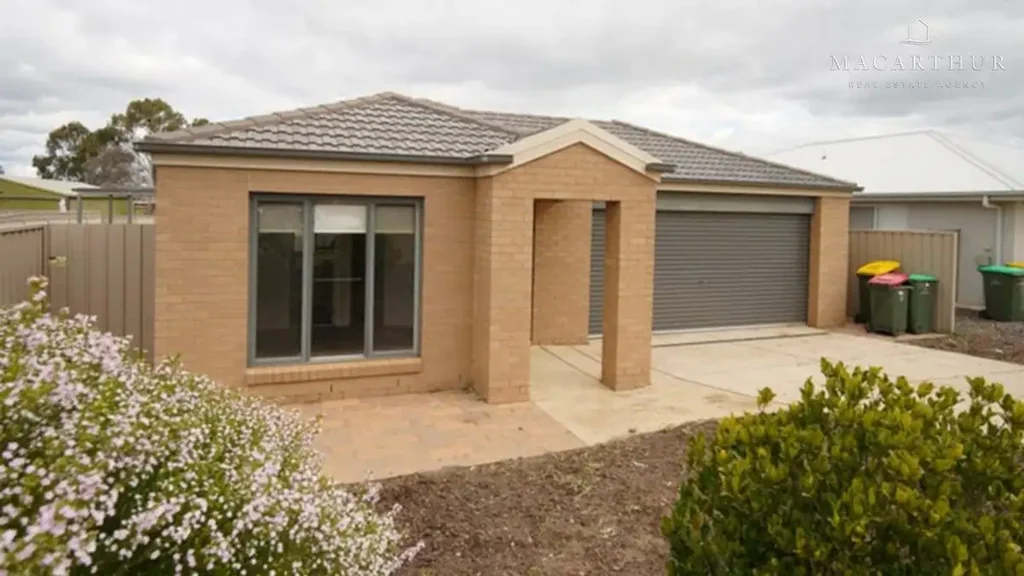 Welcome to 36 Bradman Drive!