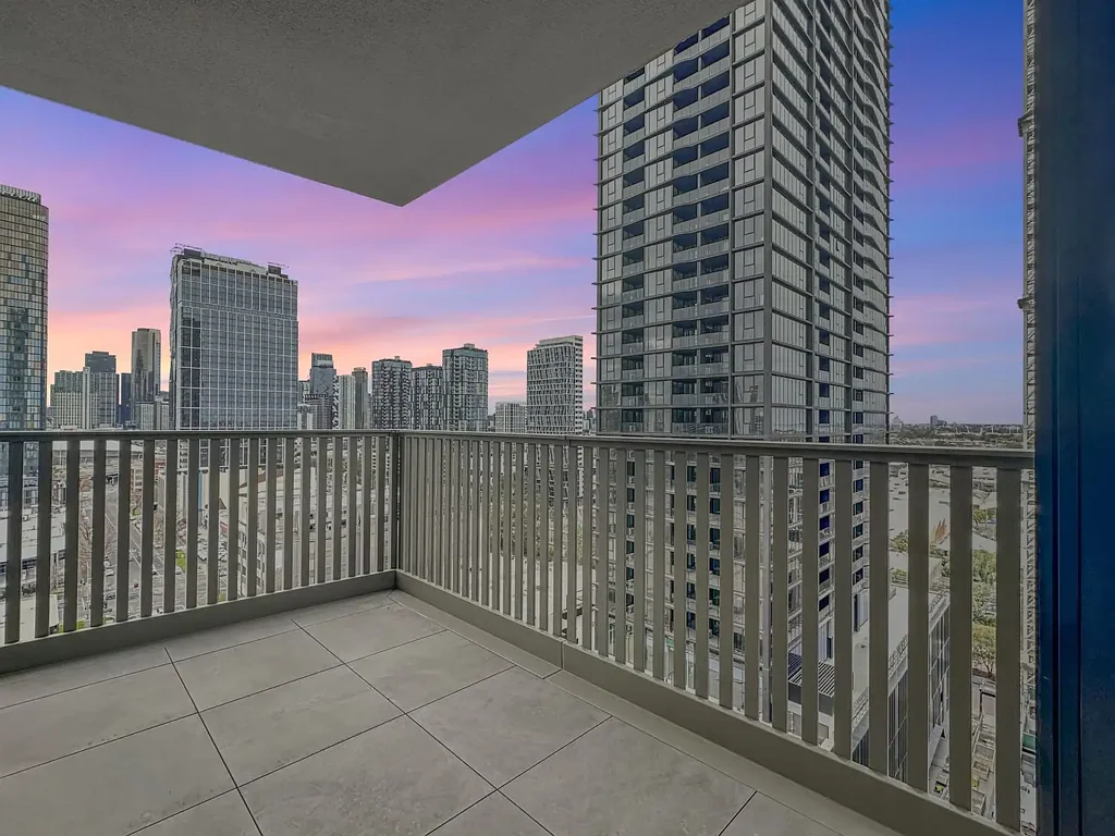 Stylish Living at The Canopy, South Melbourne