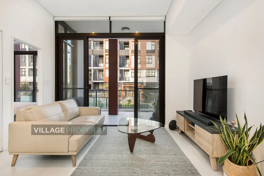 Spacious One Bedroom Apartment With Study Nook