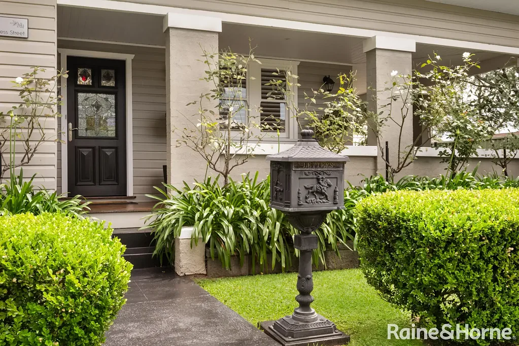 9 Burgess Street, Richmond, NSW 2753