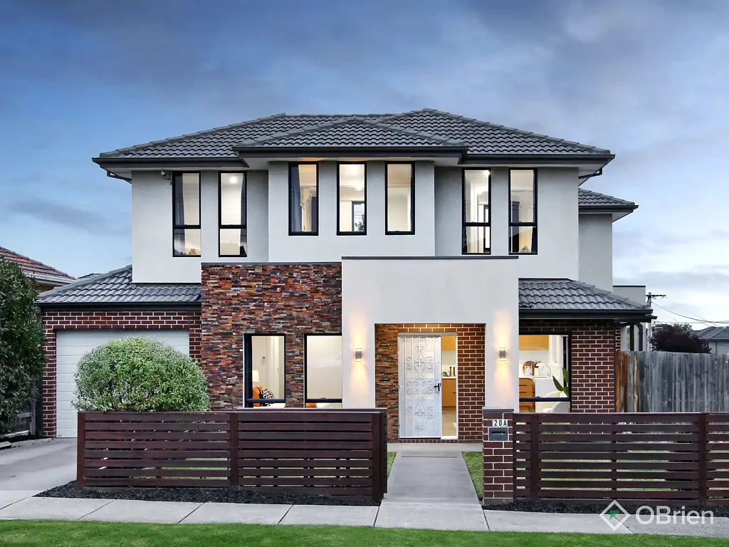 Oakleigh East 4 Slaapkamer Modern Elegance Meets Family Living