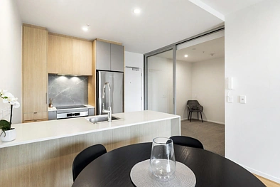 CITY FRINGE CONVENIENCE AT NEO - FULLY FURNISHED 2 BEDROOM APARTMENT