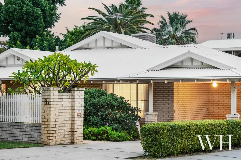 Applecross 3Zimmer Prime Riverside Living in Tree-Lined Street