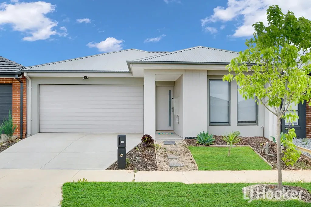 10 Athena Road, Weir Views, VIC 3338