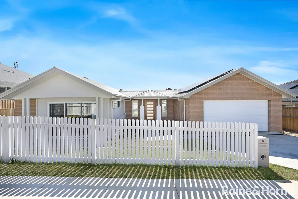 Moss Vale 4Kwarto Modern Convenience, In The Heart Of Ashbourne