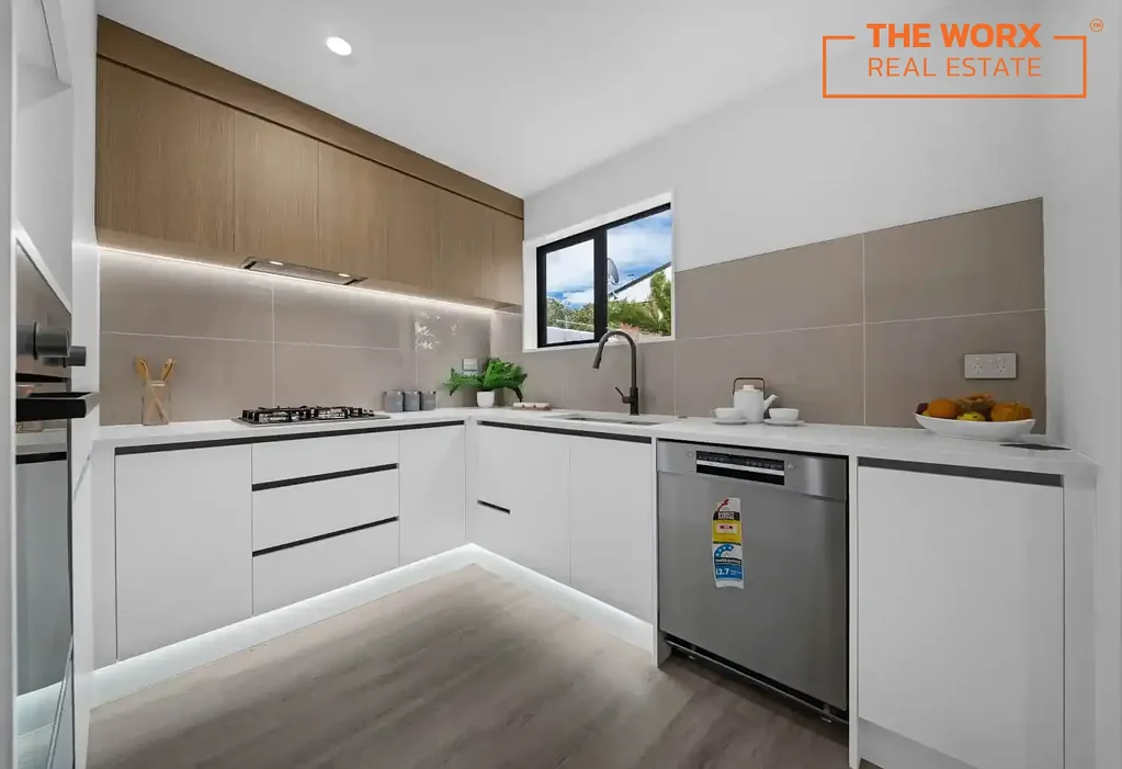 Papatoetoe 4chambre Standalone Freehold Home - Move In Today