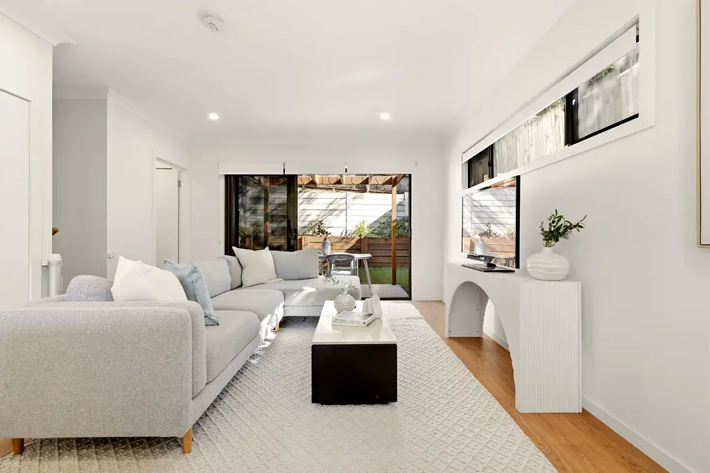 Annerley 3房 带宽敞后院的现代联排别墅 Contemporary Townhouse with Spacious Backyard