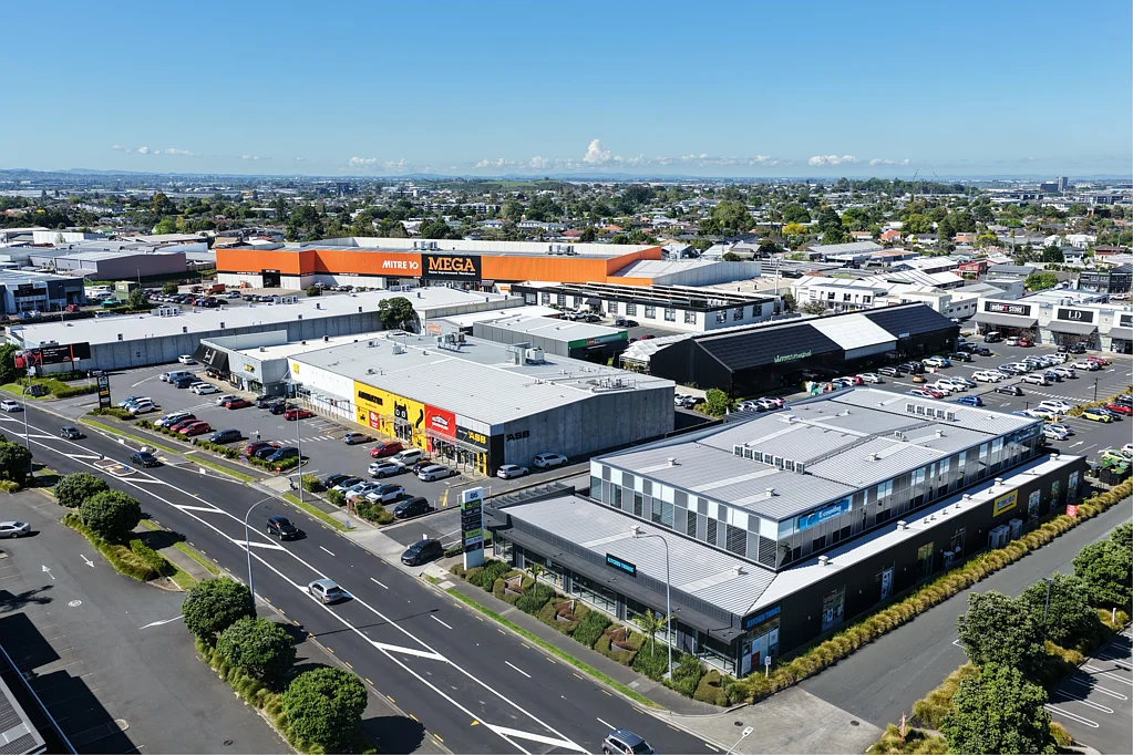 Mount Wellington  High-profile Lunn Avenue retail opportunity (T1B)
