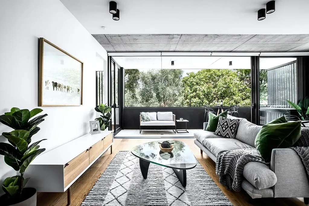 Luxury and Coastal