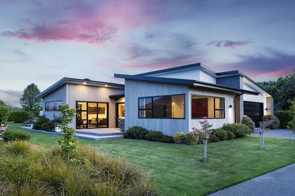 Lincoln 4બેડરૂમ Refined Living, Fairway Views
