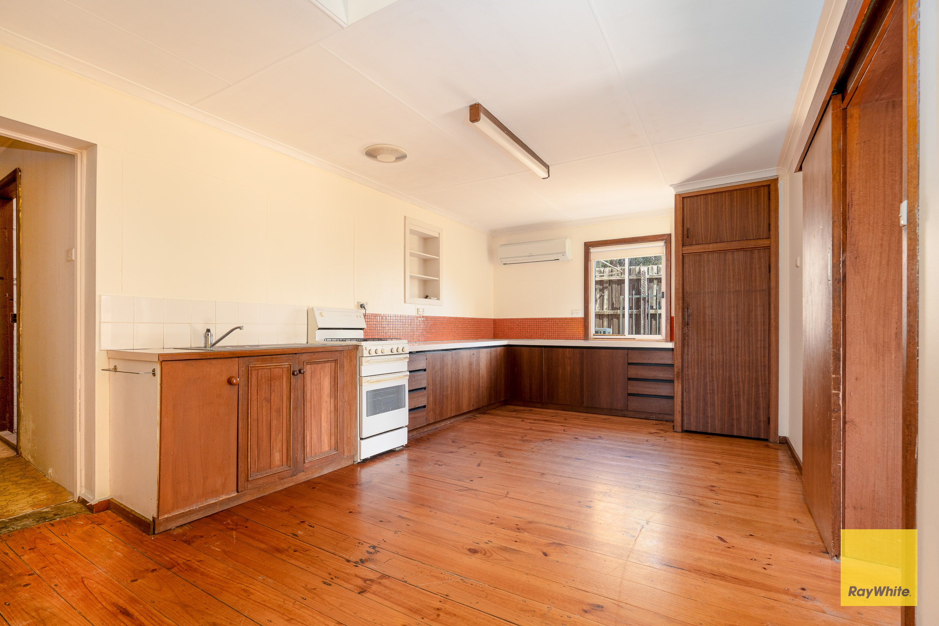 16A SPRING GULLY RD, QUARRY HILL VIC 3550, 0 Kuwarto, 0 Banyo, House