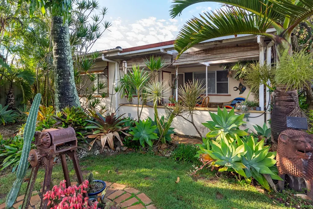 50 Kangaroo Avenue, Bongaree, QLD 4507