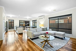11 Brockwell Crescent, Manor Lakes