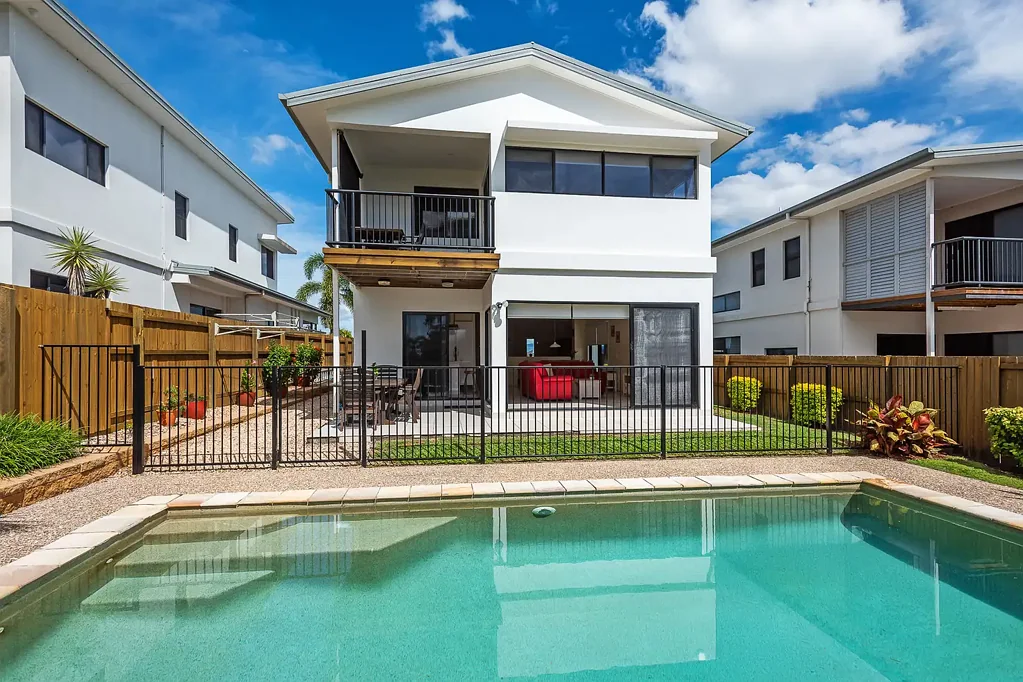 17 Zane Street, Molendinar, QLD 4214