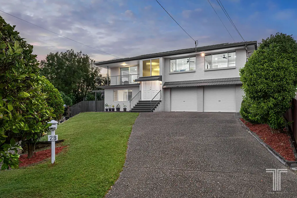 28 Chiniala Street, Mansfield, QLD 4122