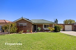 11 Kaldari Crescent, Glenfield Park
