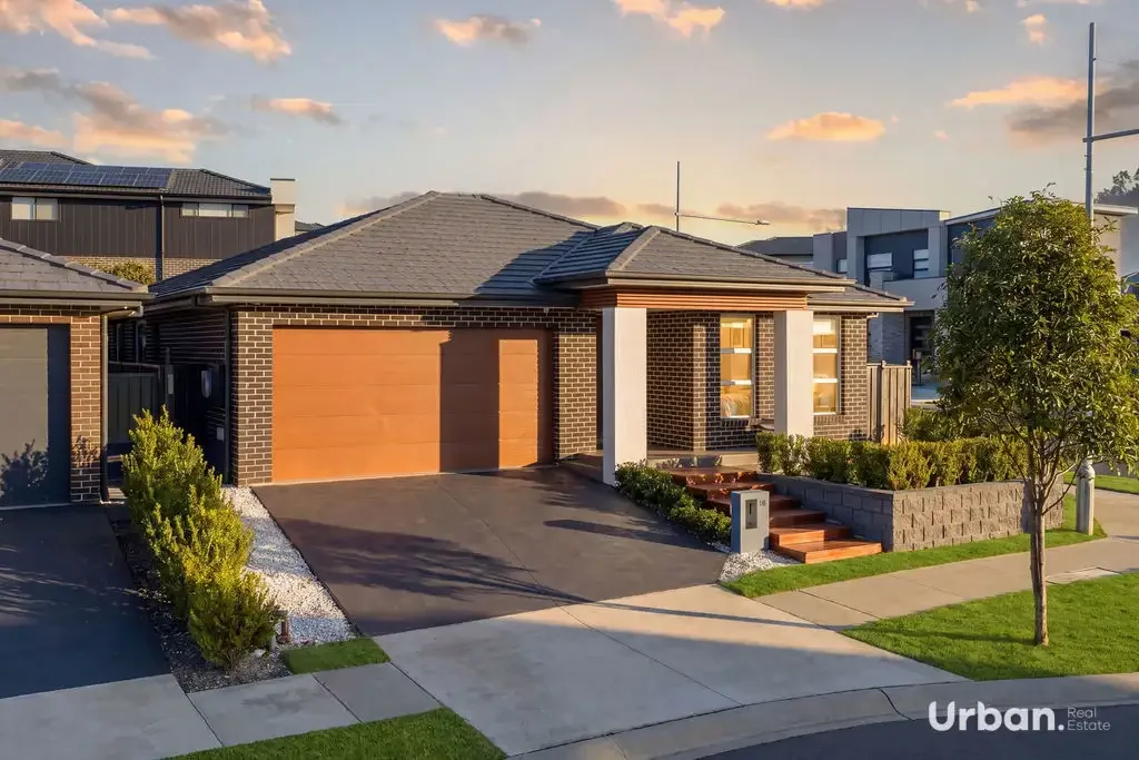 Oran Park 4ห้องนอน Elegant Family Living with Spacious Interiors and Modern Comforts