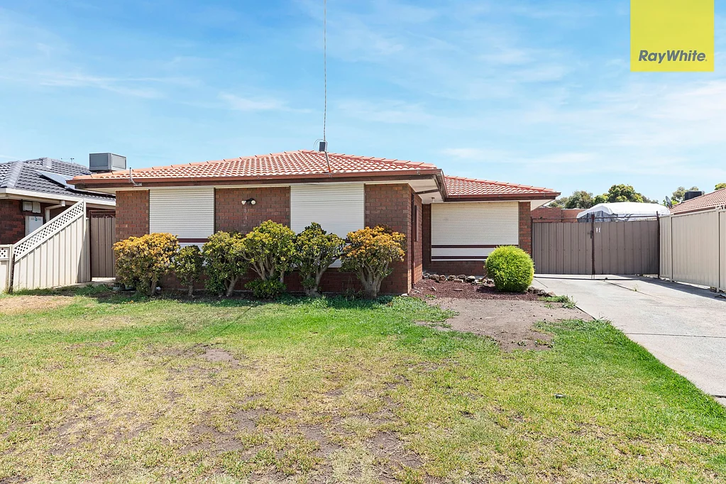 77 Kingdom Avenue, Kings Park, VIC 3021