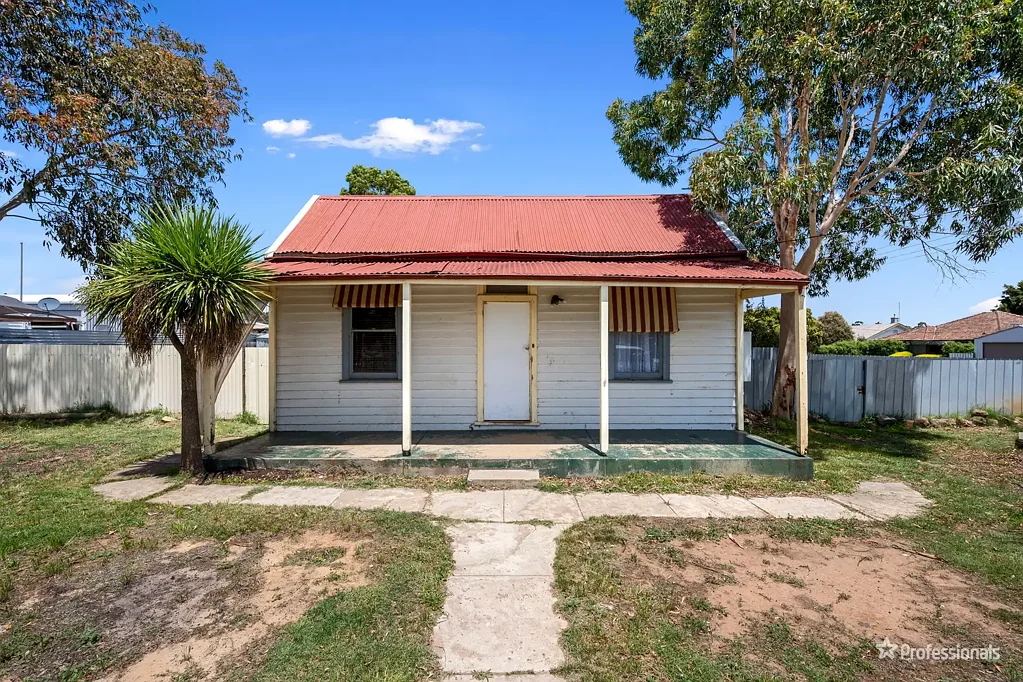 17 Brougham Street, Maryborough, VIC 3465