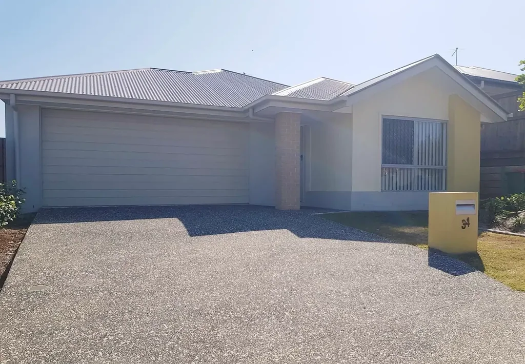 34 Beaufortia Street, Deebing Heights, QLD 4306