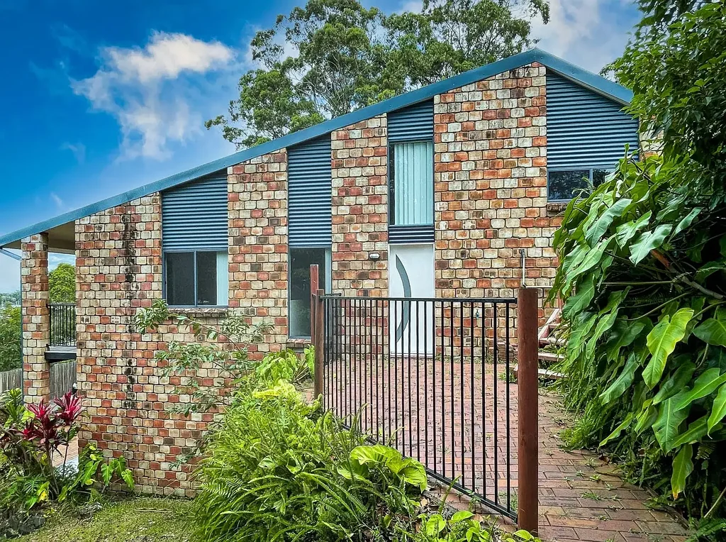 Stylish Riverside Living in the Heart of Tweed Heads