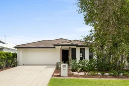 10 Yucca Court, Mountain Creek