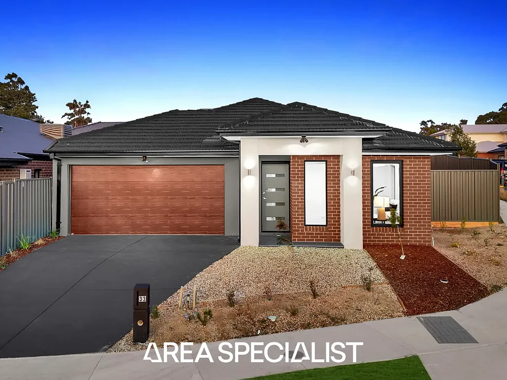 33 Silverstar Street, Pakenham, VIC 3810