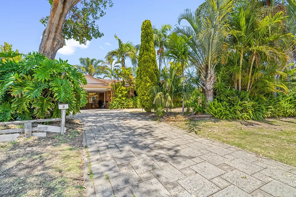 5 Waterfall Cove, Greenfields, WA 6210