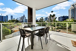 401/24 Rawlins Street, Kangaroo Point