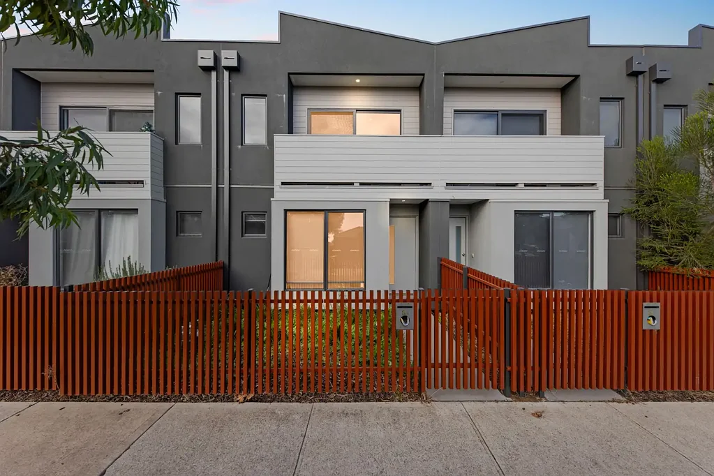 8B Tremont Street, Pakenham, VIC 3810