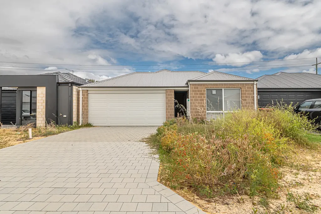 FAMILY HOME IN GREAT LOCATION