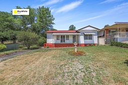 61 Lynch Street, Adelong