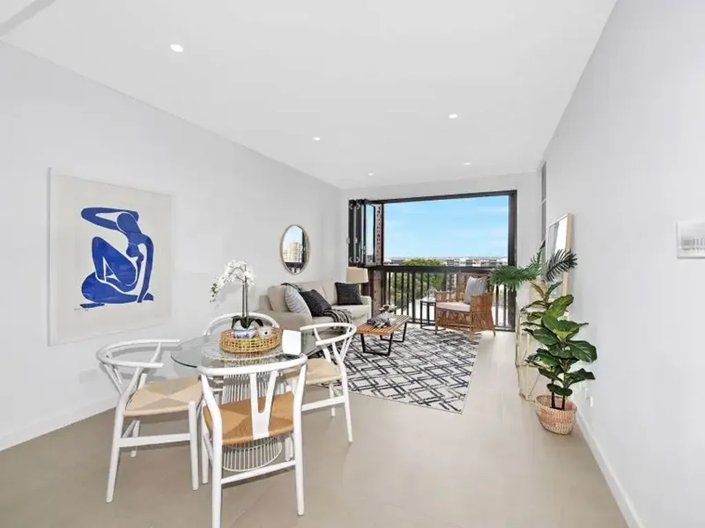 Rosebery 2 Bedroom Sophisticated 2-Bedroom Designer Apartment with Breathtaking Views – Experience Stylish Living at Its Finest