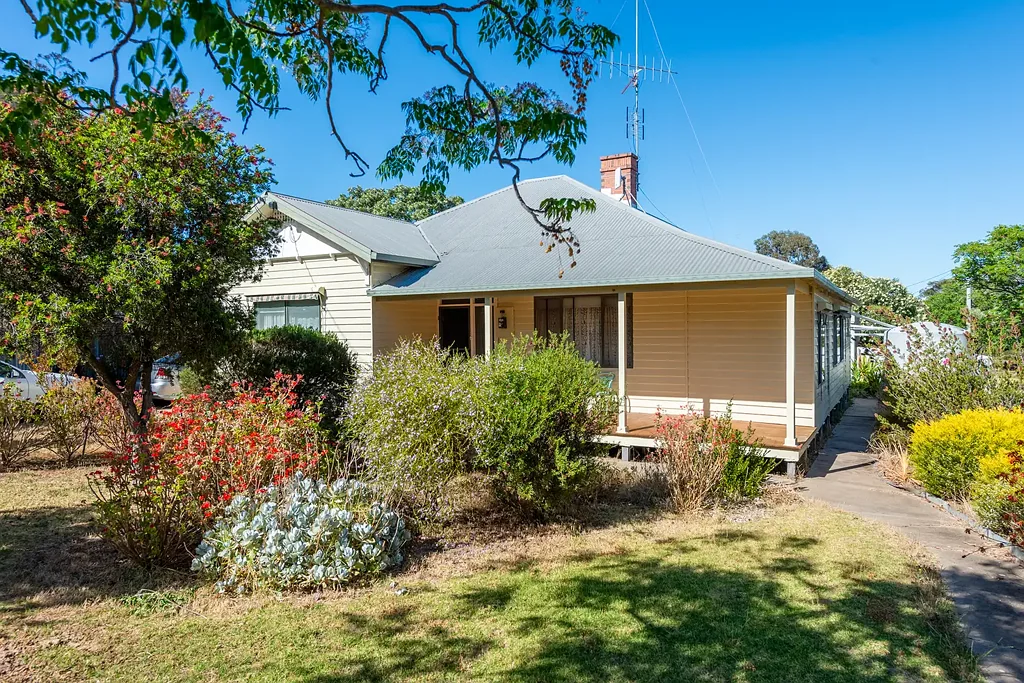 Dimboola 4Kwarto Neat Family Home!